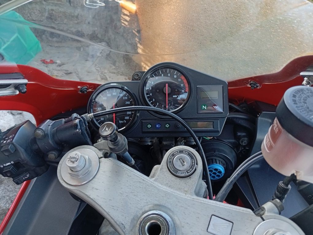 Honda CBR 900 rr