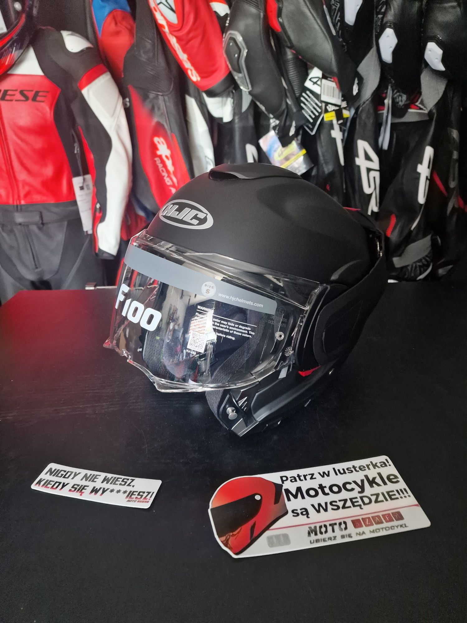 MotoSzafa Kask motocyklowy HJC F100 SOLID SEMI FLAT BLACK !gratisy!