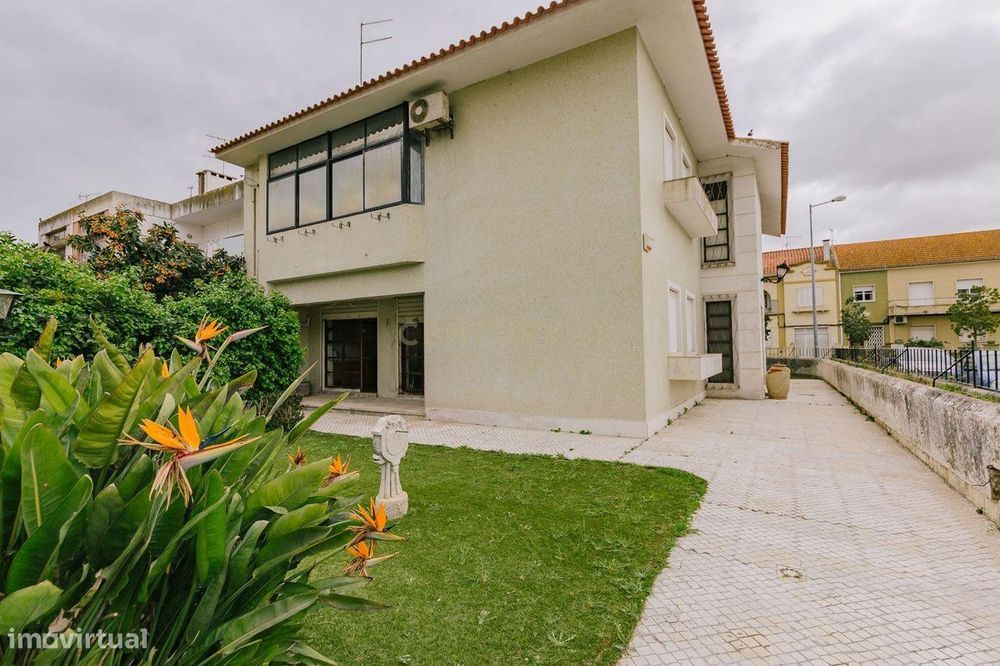 Moradia T4+1  junto ao Parque do Montijo