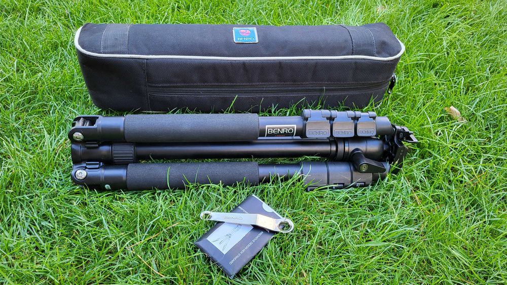 Штатив Benro A2685F з головою BH1