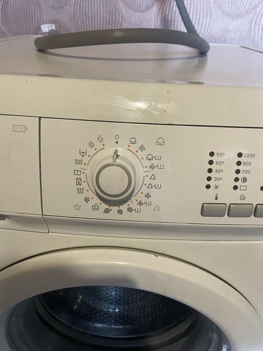 Пральна машинка електролюкс