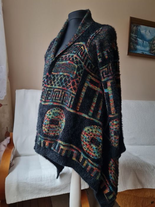 Kardigan sweter aztecki czarny kolorowy cardigan sweterek sensations
