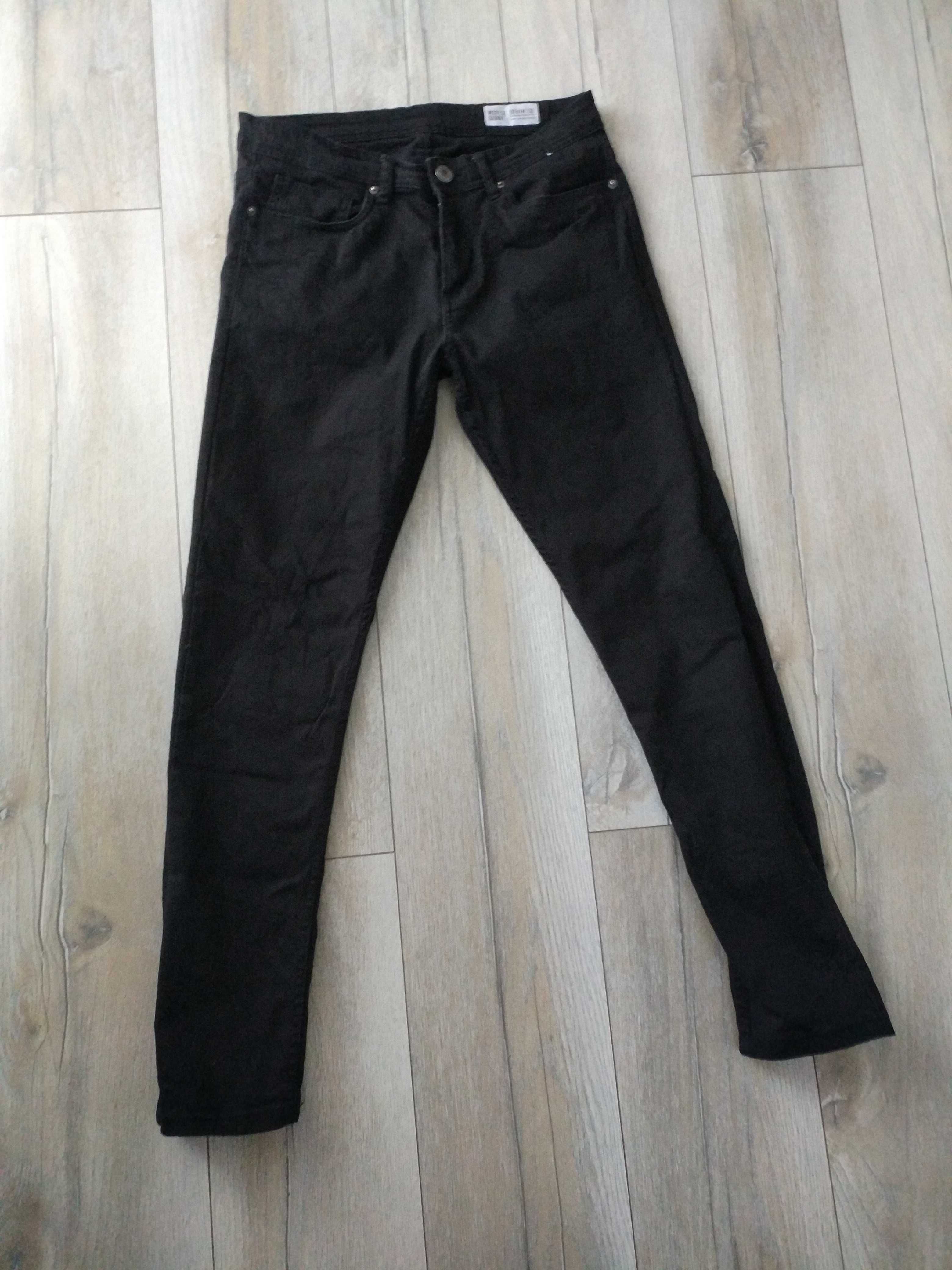 Czarne jeansy rozmiar 164