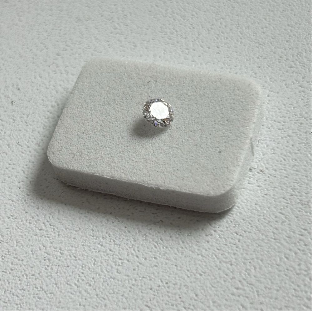 Diament 0,31ct Certyfikat GIA