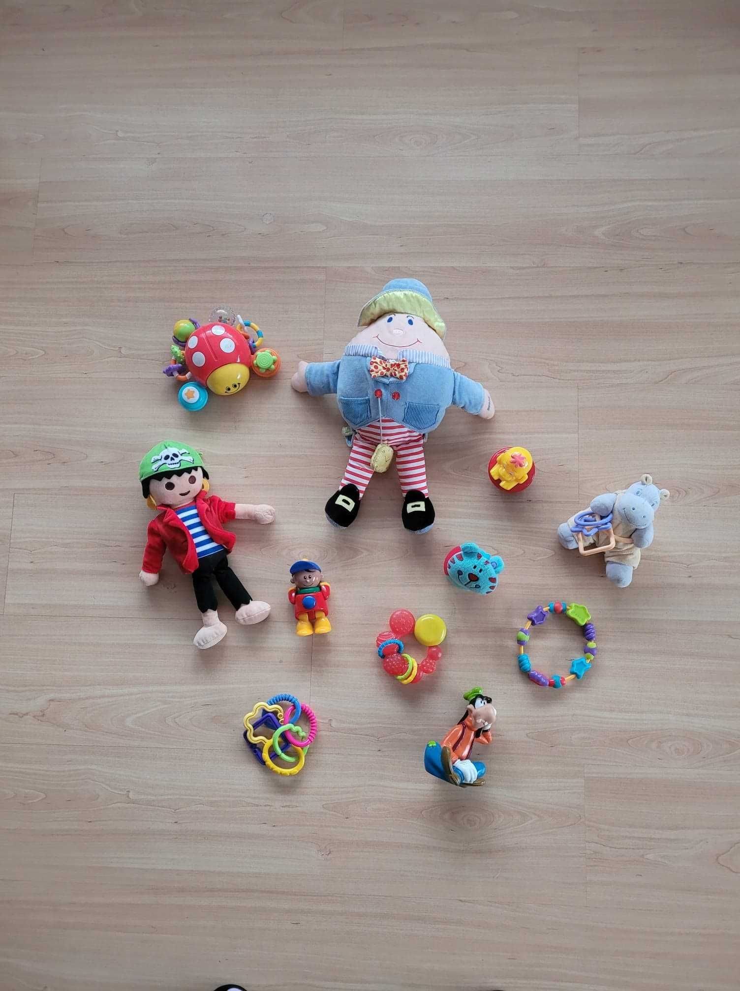 Zestaw zabawek dla niemowlaka maskotki gryzaki grające (11szt)