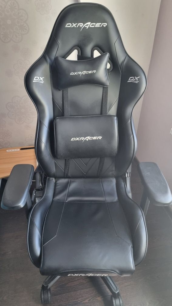 Крісло DxRacer Racer