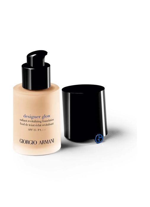 Giorgio Armani Designer Glow Radiant Revitalizing Foundation  4