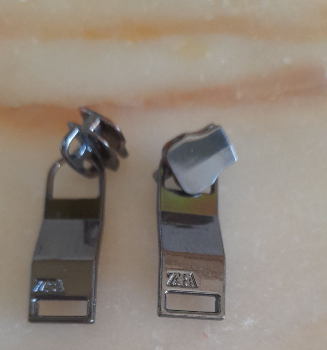 Trolley  Zara cor castanho a precisar arranjo no fecho - ÚLTIMOS DIAS