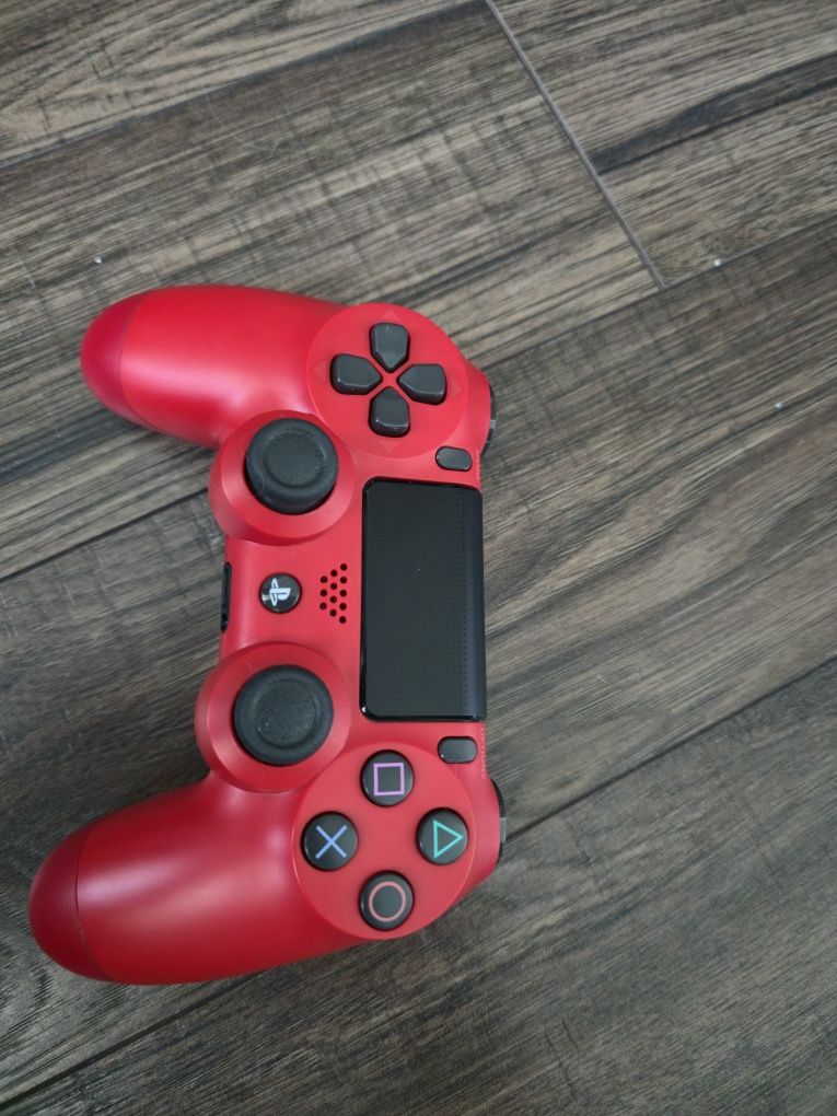 Ps 4 pro 1 Tb / Play station