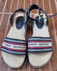 Продам жіночі сандалі Tommy Hilfiger