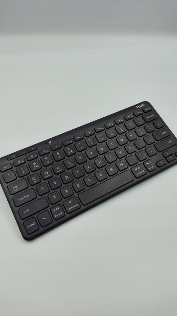 Klawiatura bluetooth bezprzewodowa Trust Lyra ghz 2.4 akumulator mini