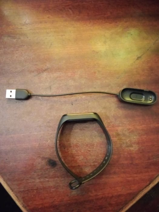 Часы-оргонайзер+зарядка, Redme Mi band 4. Новые