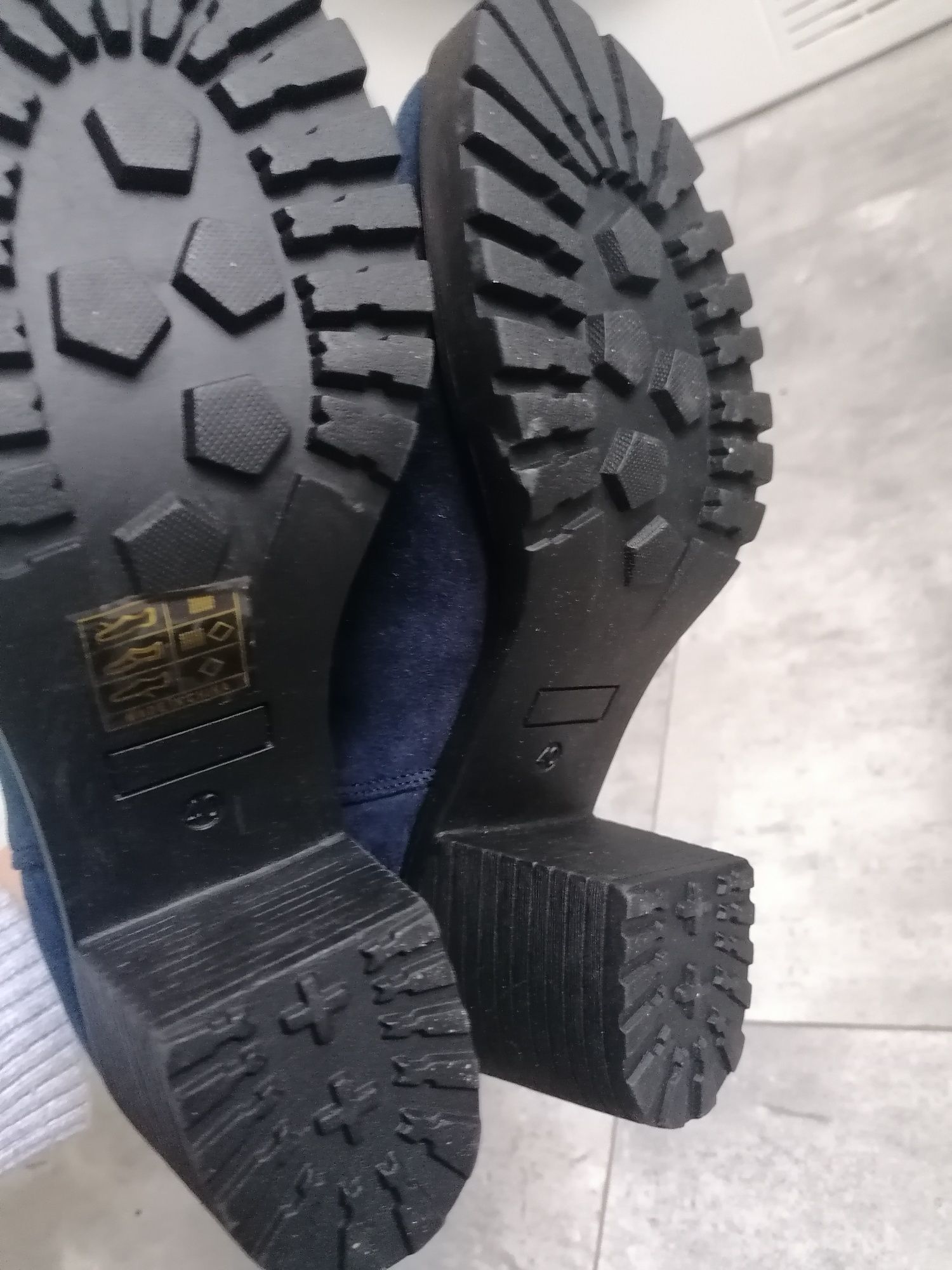 Buty wiosenne 40