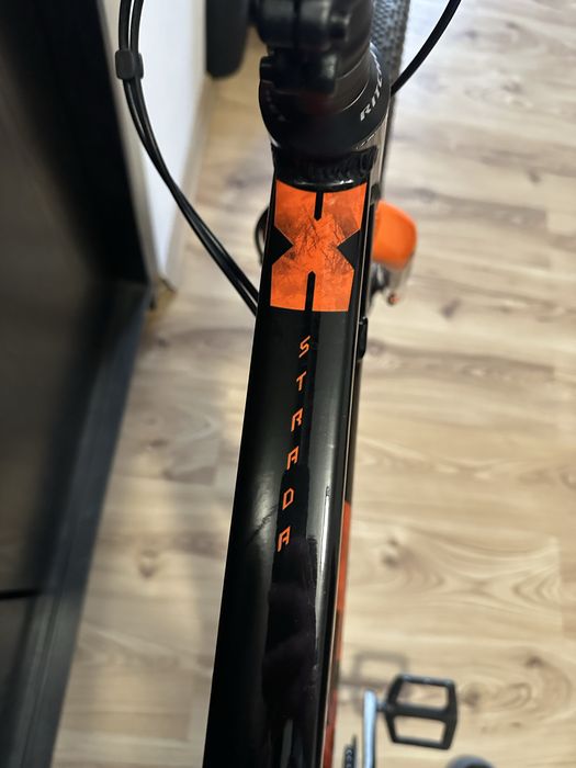 Rover typu gravel. KTM X-STRADA 30