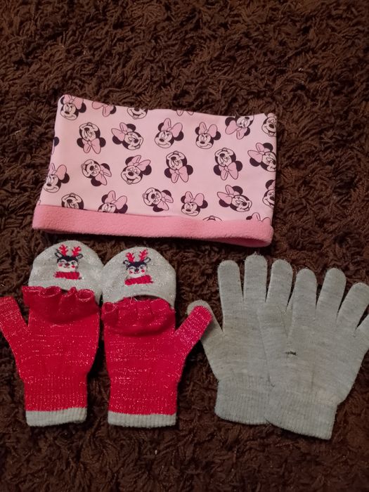 Komplet zimowy dla dziewczynki.