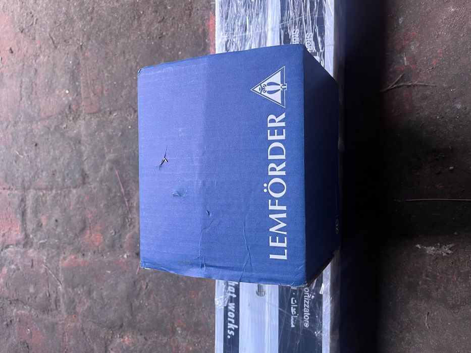 Запчастини БМВ Ф30