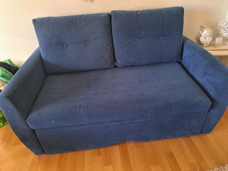 Sofa welurowa dwu osobowa