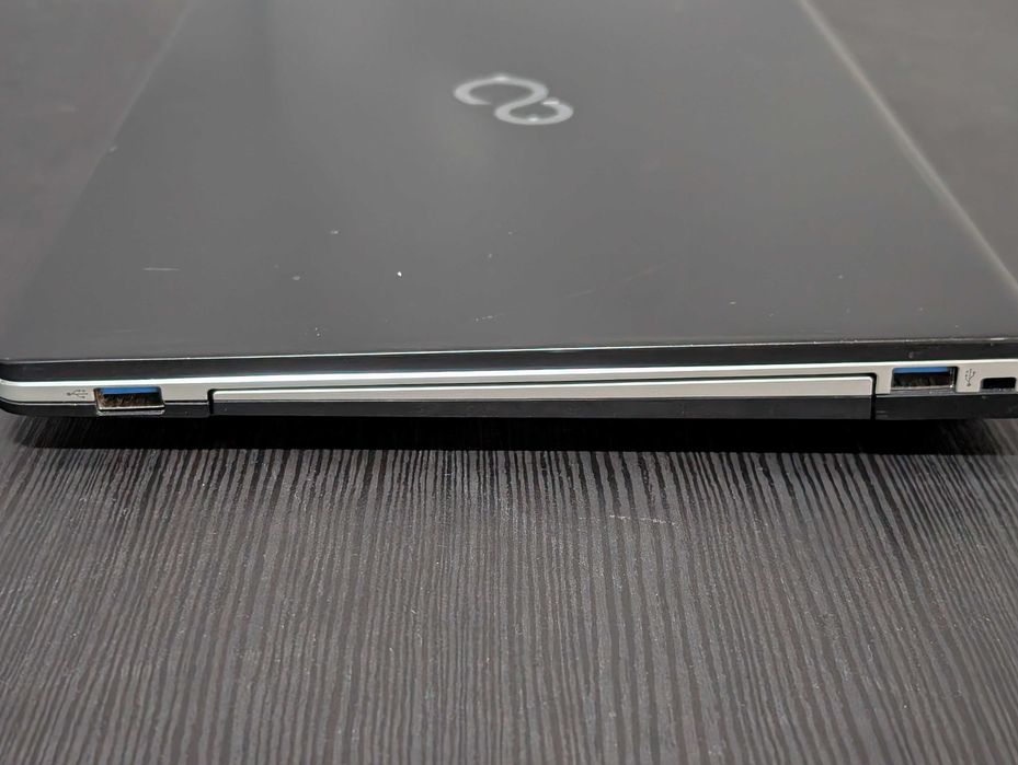 Fujitsu Lifebook S936 - I5-6200U 12GB 128GB