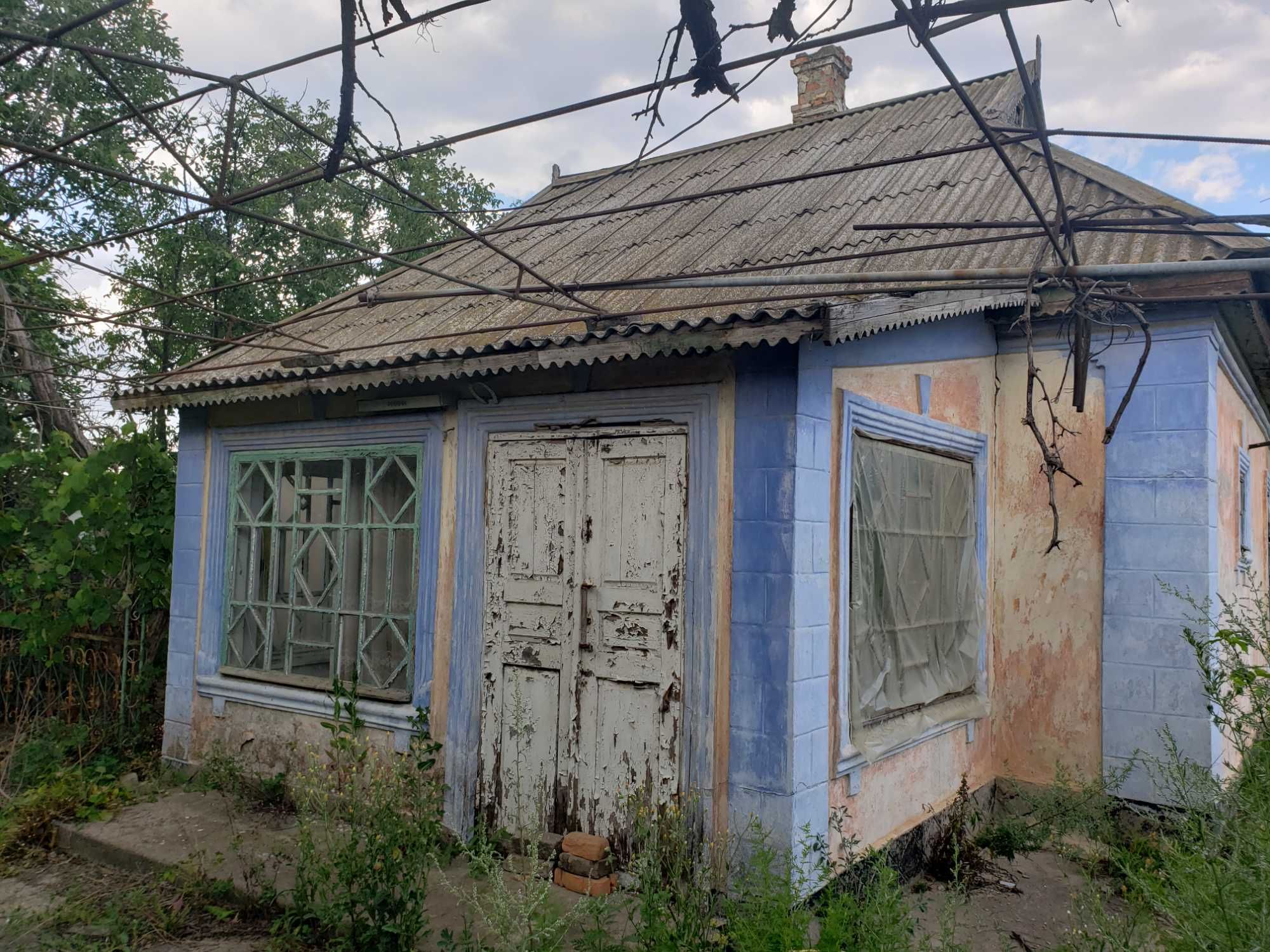 Продам участок(22 сотки) с домом в с. Маяки (улица Осетяна)