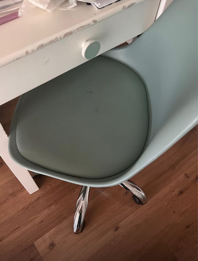 Cadeira escritorio verde azul agua rodas rodizios moderna nordica