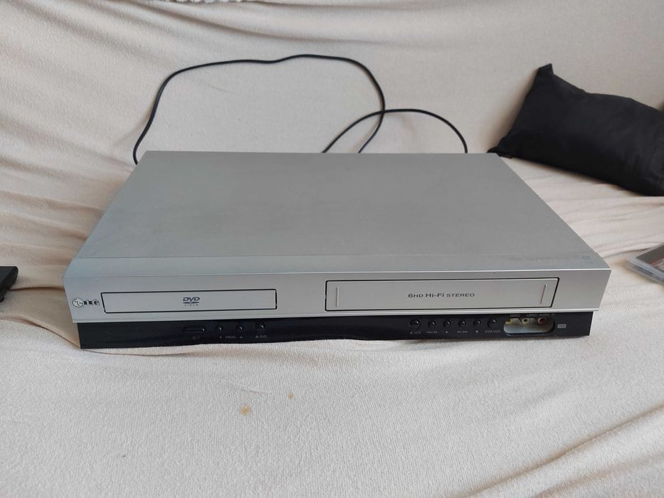 Combo VHS/DVD LG Sprawne