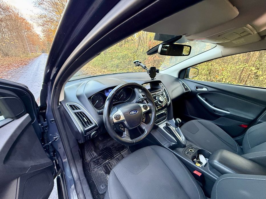 Ford Focus Titanium 1.6 benzyna