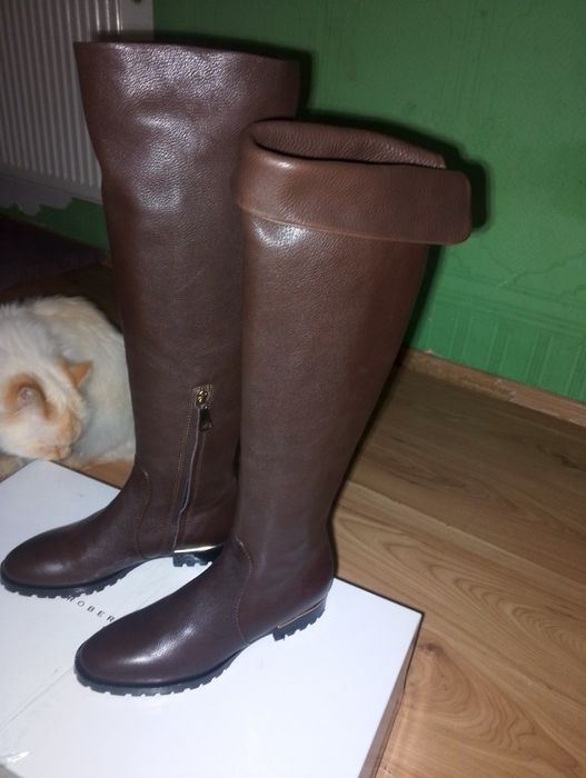 Чобіткі -ботфорди жіночі , 36 розмір.