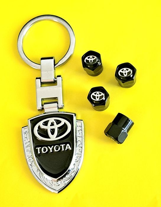 ** NOWY Breloczek TOYOTA + Nakrętki na wentyle czarne komplet tuning