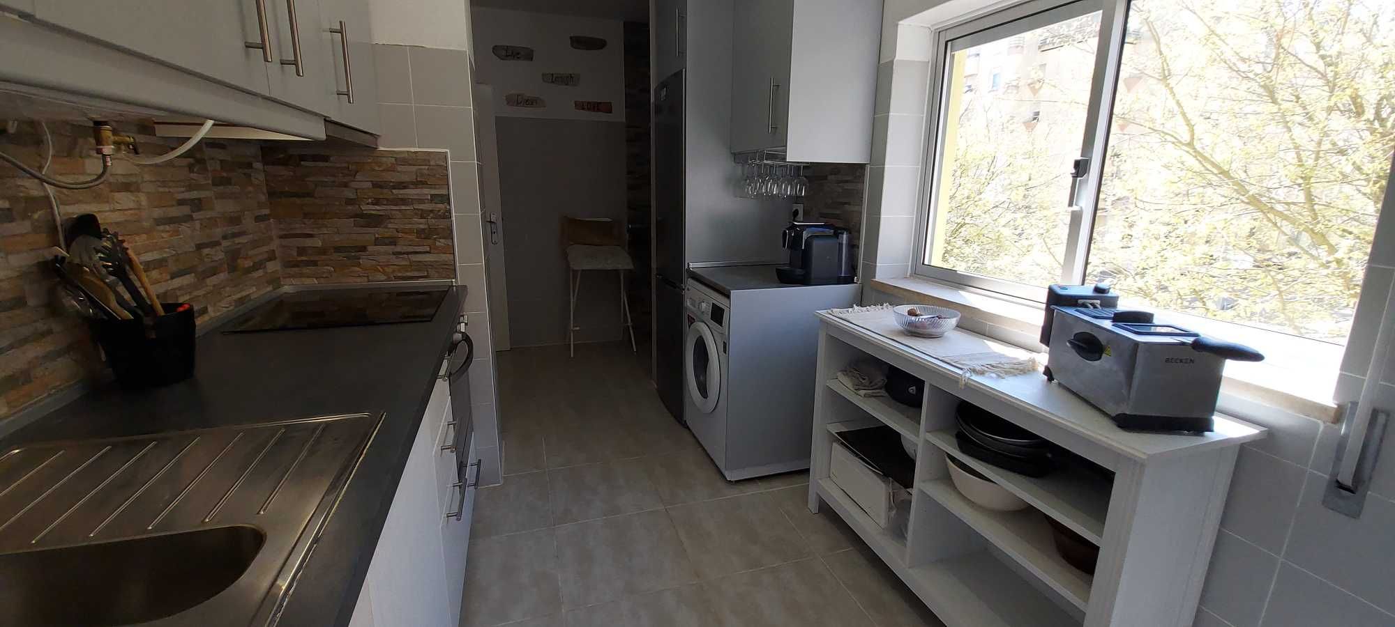 Quarto Monte da Caparica para Estudante (F)