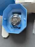 Zegarek Swarovski 39mm
Swiss Made, Metalowa bransoleta, Czarny NOWY