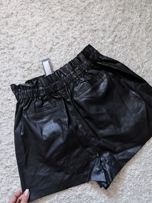 Фирменные кожаные шорты Boohoo р.L/XL