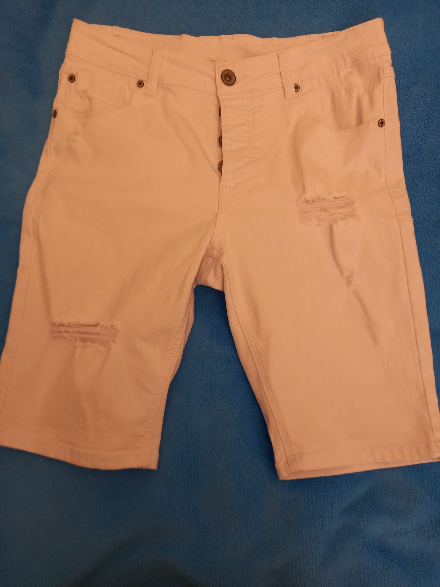 Super białe spodenki męskie Denim