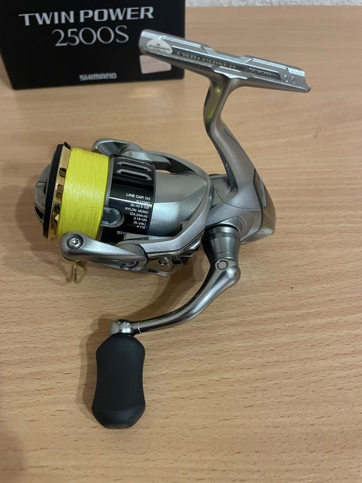 Shimano Twin Power 2500s + шнур DUEL (Vanquish, Stella, Daiwa Certate)