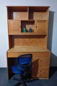 Escrivaninha com estante e gavetas + cadeira de escritório de criança