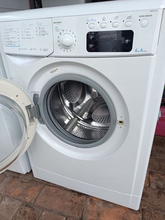 Пральна машинка indesit IWSE6128