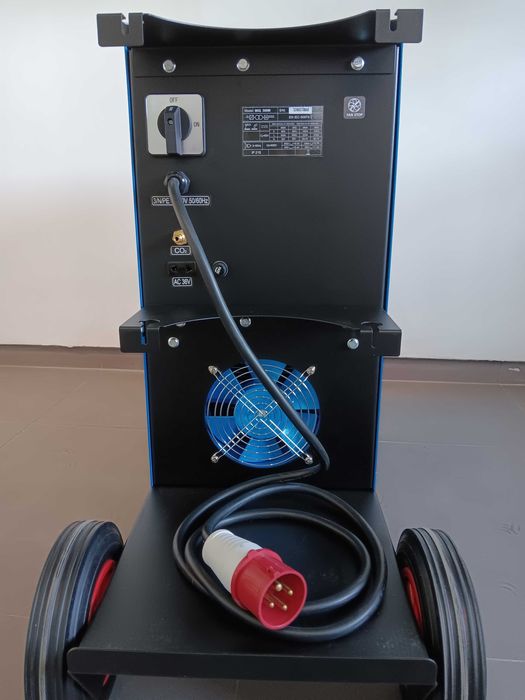Máquinas soldar 300 e 350 AMP (Novas)
