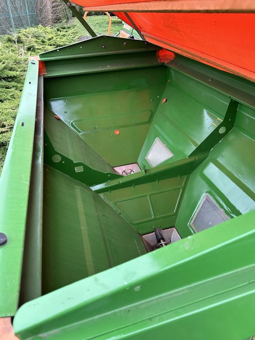 Продам розкидач міндобрив AMAZONE