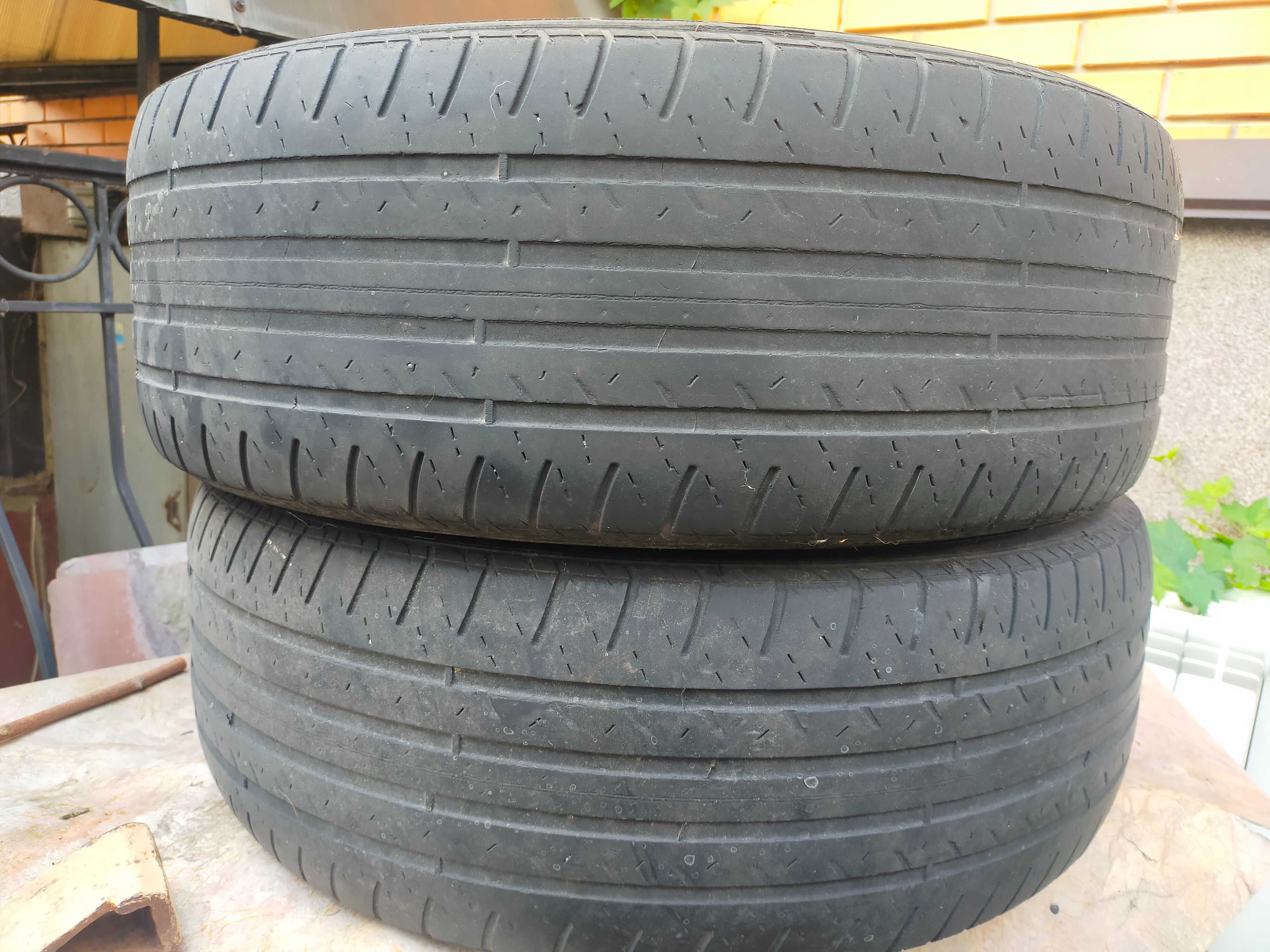 235/60 R17, Пара (2 штуки) 2019 року від авто з США. ( Kelly, USA )