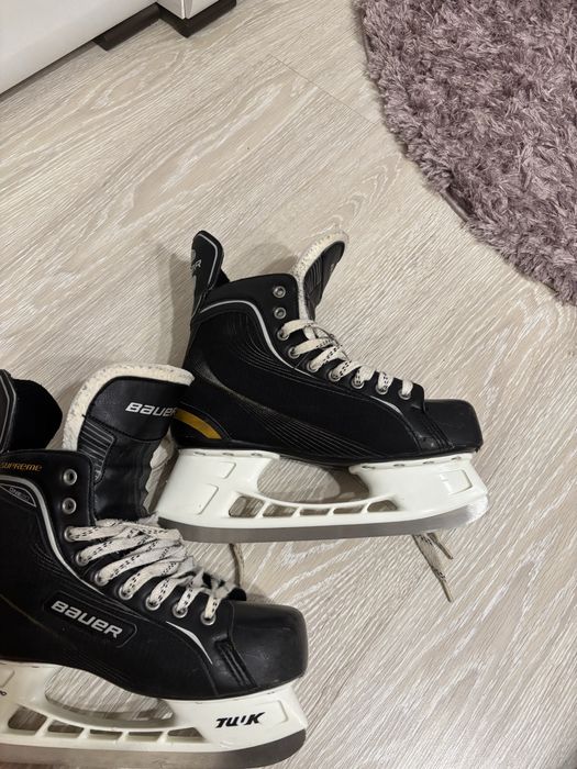 Ковзани фірмові Bauer ,43 розмір ,устілка 27
