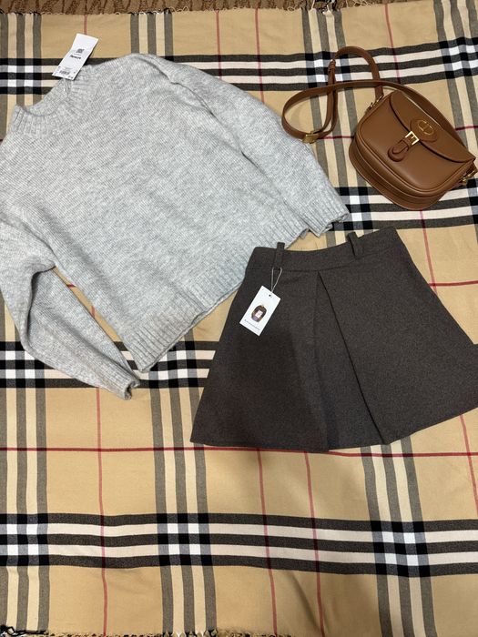 Продаю класну твідову юбку нову дуже стильову