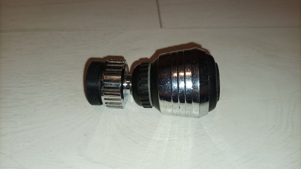 Аэратор насадка на кран экономитель воды.