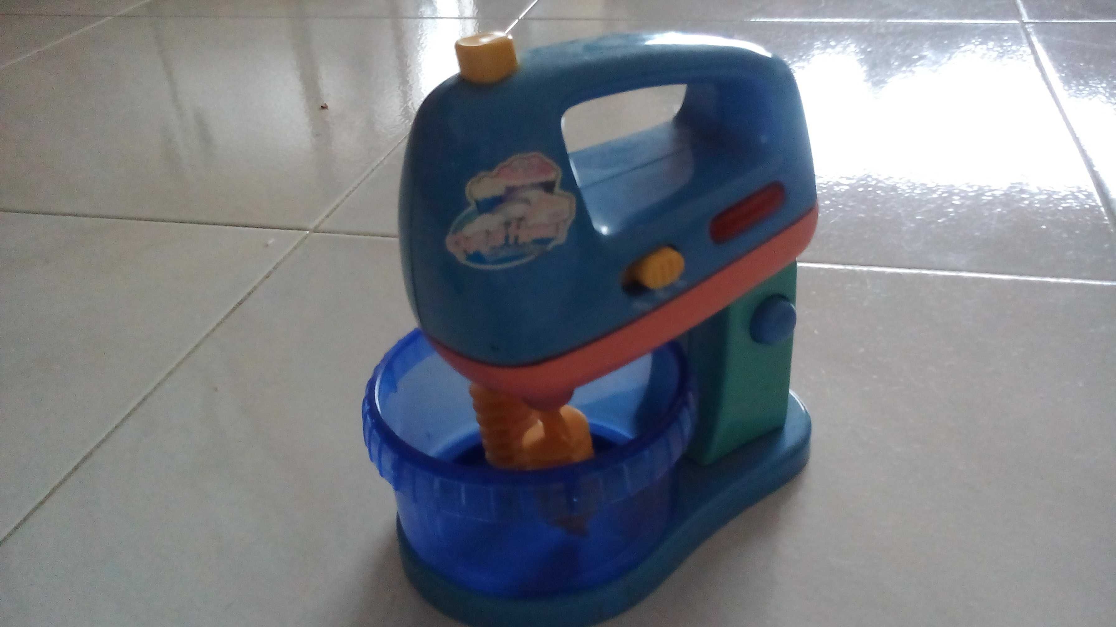 Jogo dominó ou Puzzle infantil ou   batedeira de bolos,