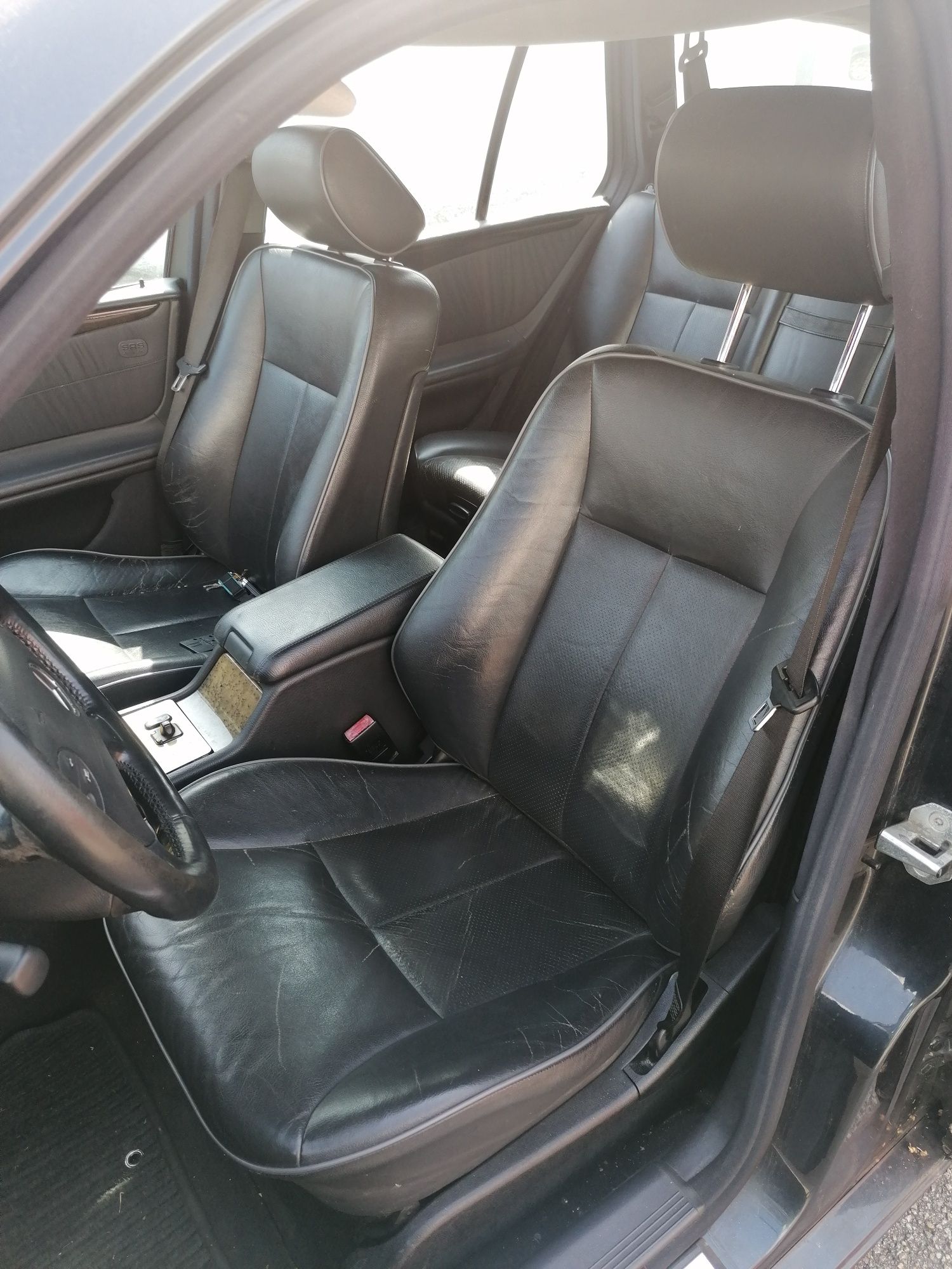 Mercedes Classe E270