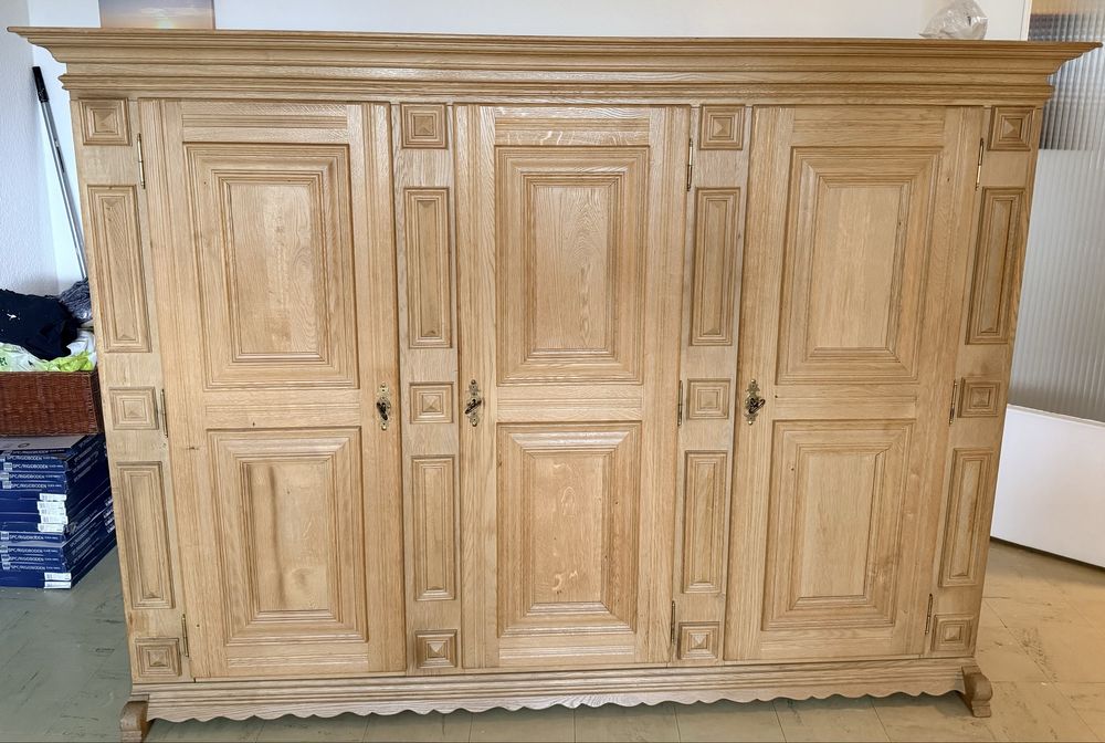 Bardzo ładna dębowa szafa w stylu rustykalnym. Dowóz