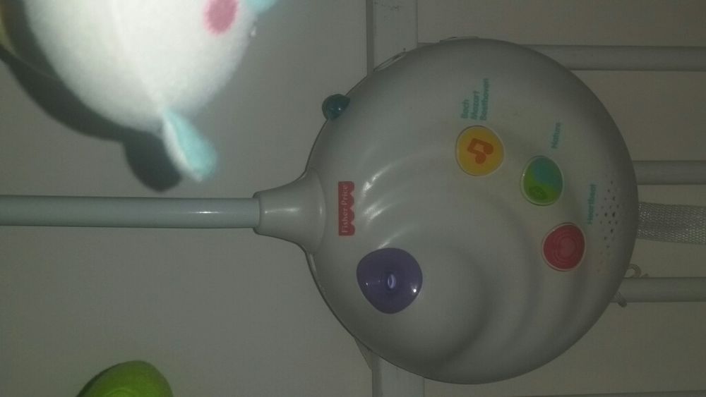 Karuzela Fisher Price z projektorem.