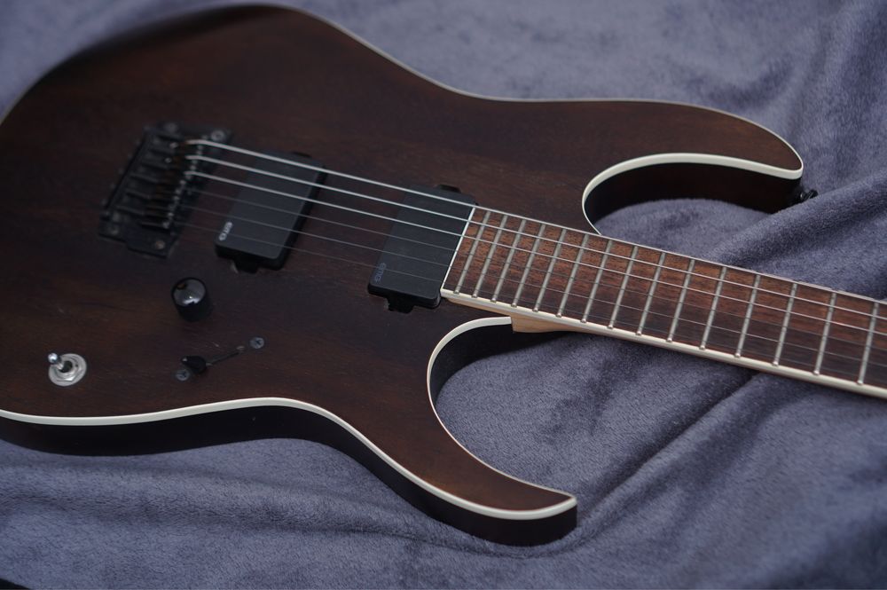 Ibanez RGIR20FE iron label EMG Walnut Flat Mahoń