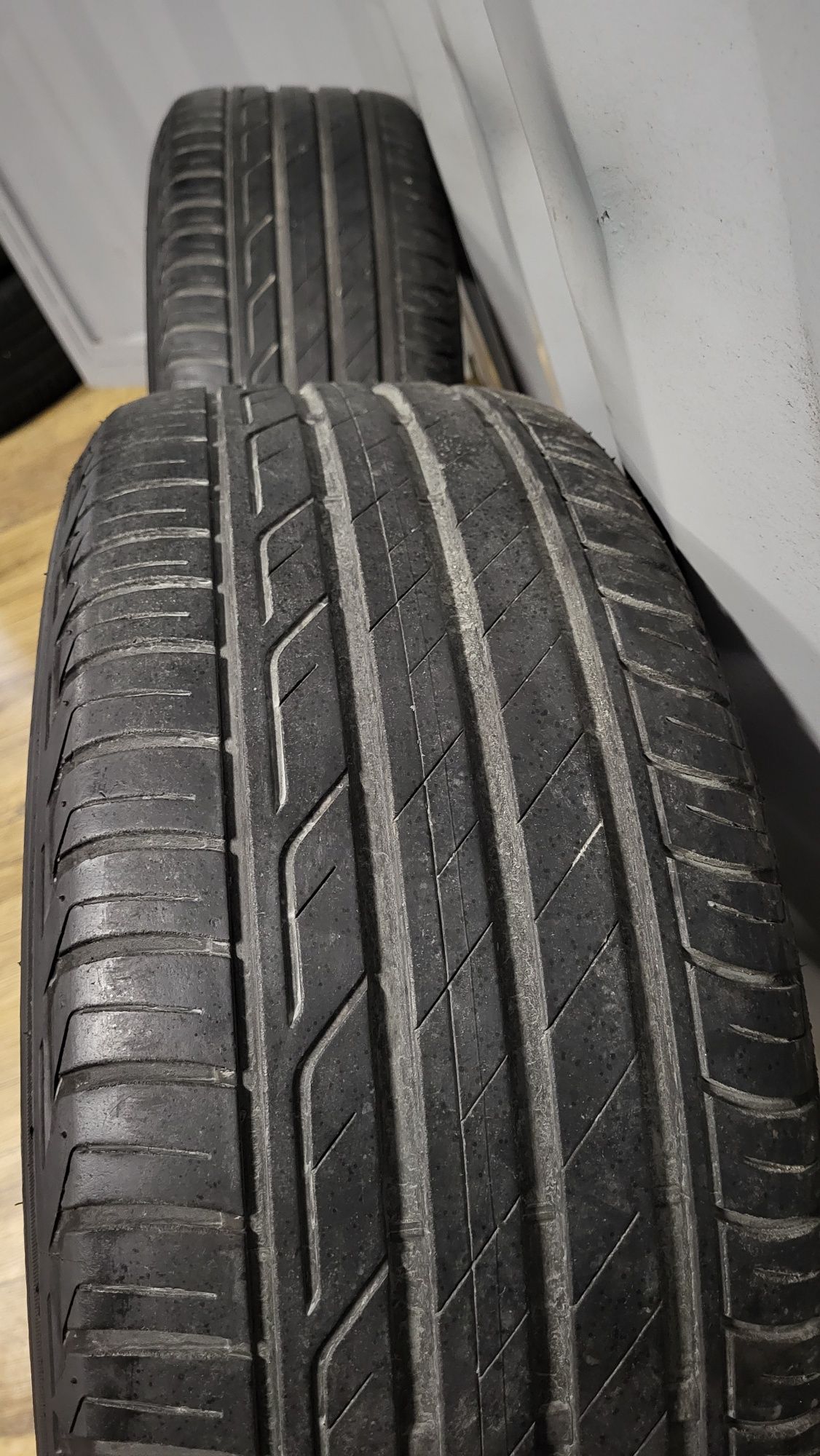 Alufelgi Vw 17" 5x112 z oponami 215/55 R17 Passat B8 B7 Arteon Skoda