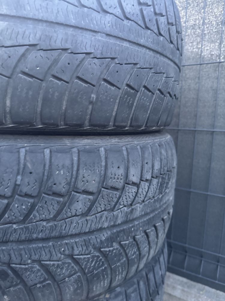 Opony zimowe Gislaved NordFrost 5 225/50 R 17