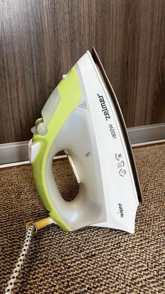 Праска Zelmer Navigator 1800W | Б/в, у хорошому стані