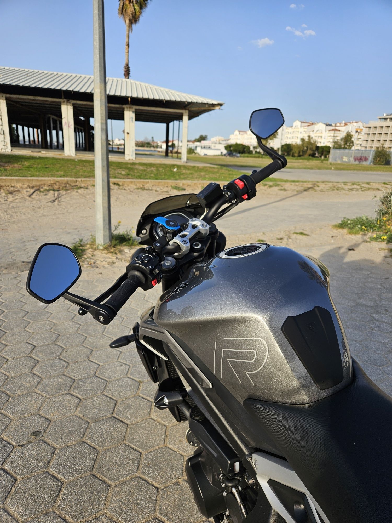 Triumph Street Triple 765 R